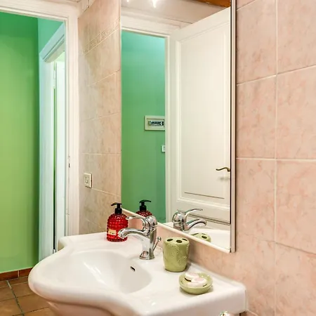 Lägenhet Lovely Flat In Testaccio *
