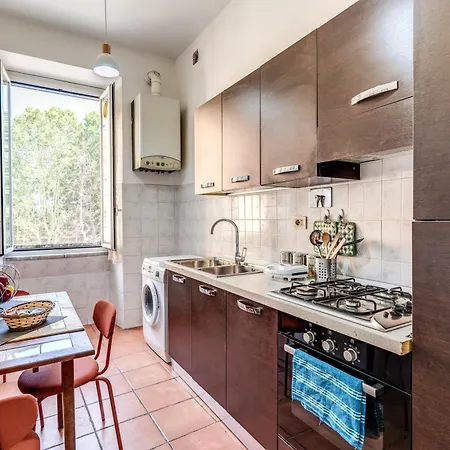Lägenhet Lovely Flat In Testaccio