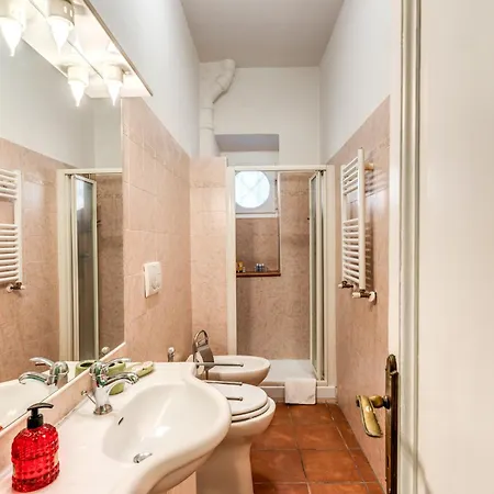 Lovely Flat In Testaccio * Řím